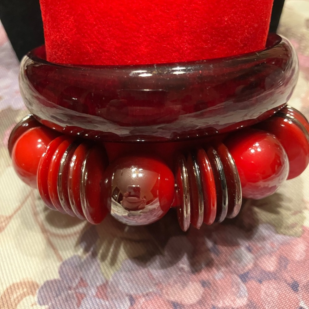 TWO BOLD AND BEAUTIFUL BRACELETS
THE BANGLE IS HANDCRAFTED - Picture 5 of 10